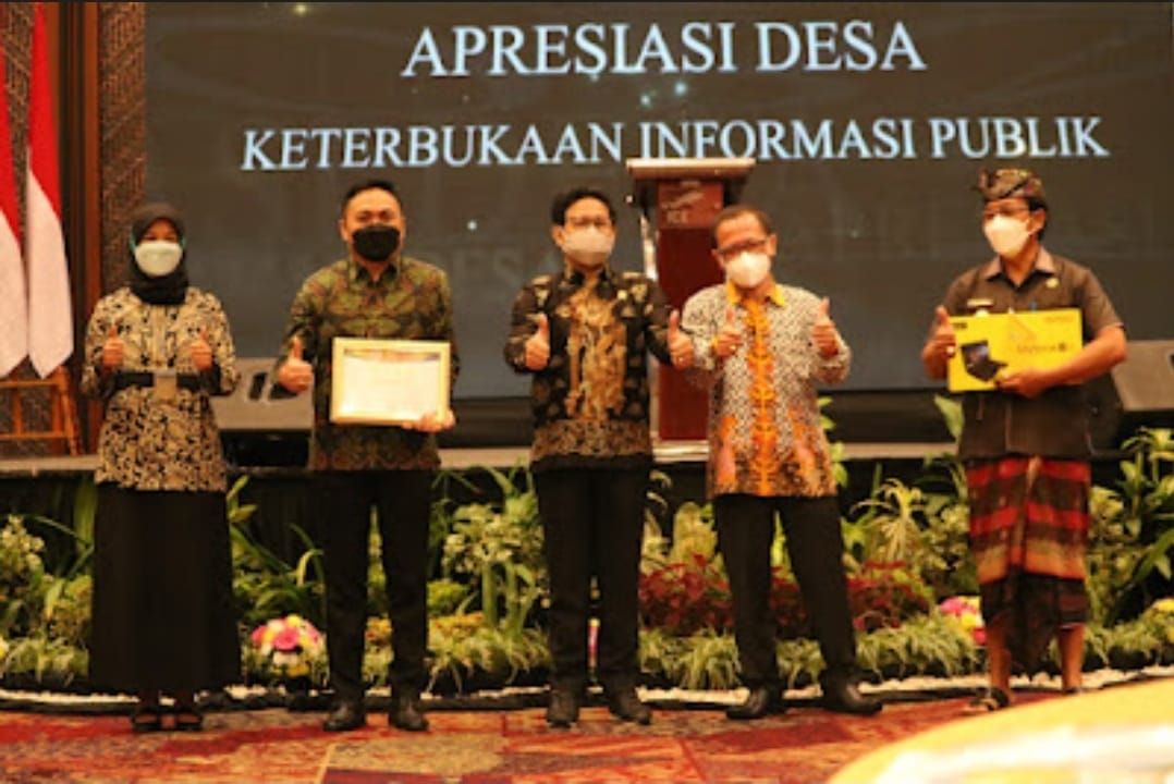 podiumnews.com-Desa Punggul Sabet 10 Besar Nasional Keterbukaan Informasi Publik